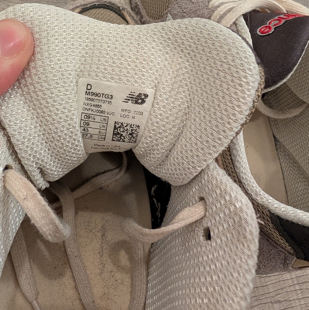 New Balance x Teddy Santis 990v3 - Picture 4 of 5
